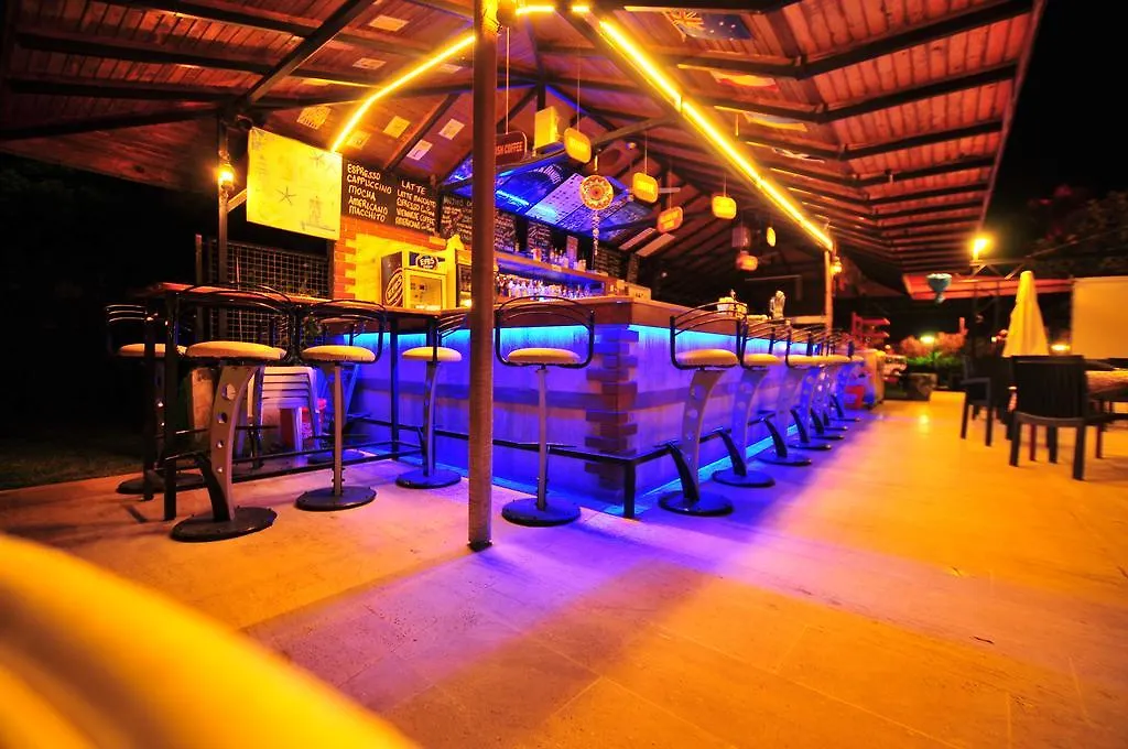 Hotel Pelin Фетхие 3*,